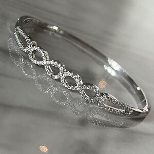 Gorgeous Silver Infinity Symbol Bracelet Stainless Steel